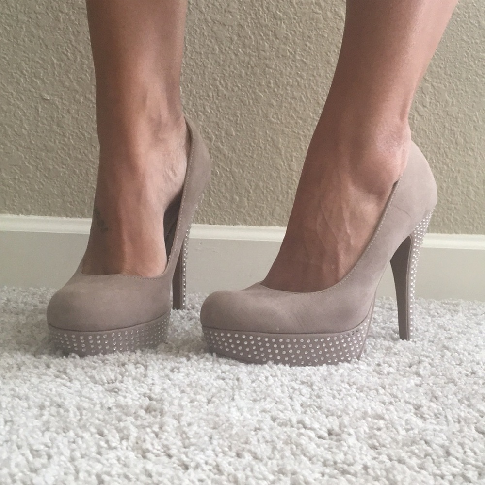 Taupe heels with rhinestones